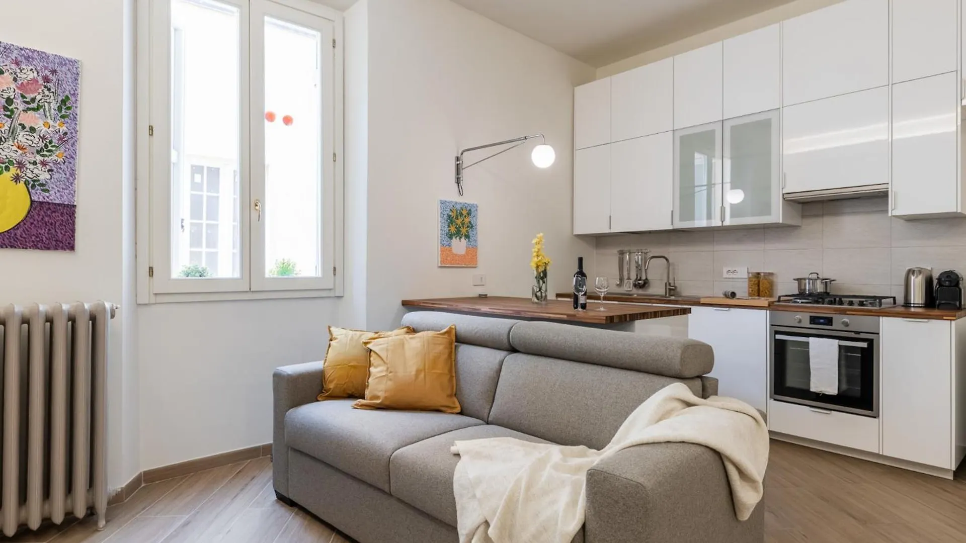 Righi Apartment Болонья 0*,  Италия